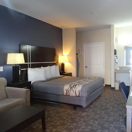 Regency Inn & Suites - Baytown Bagian luar foto