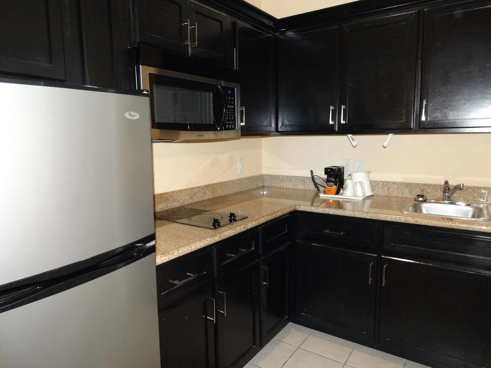 Regency Inn & Suites - Baytown Bagian luar foto
