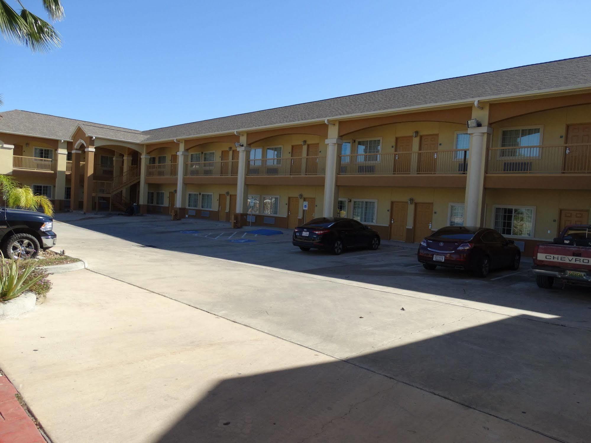 Regency Inn & Suites - Baytown Bagian luar foto