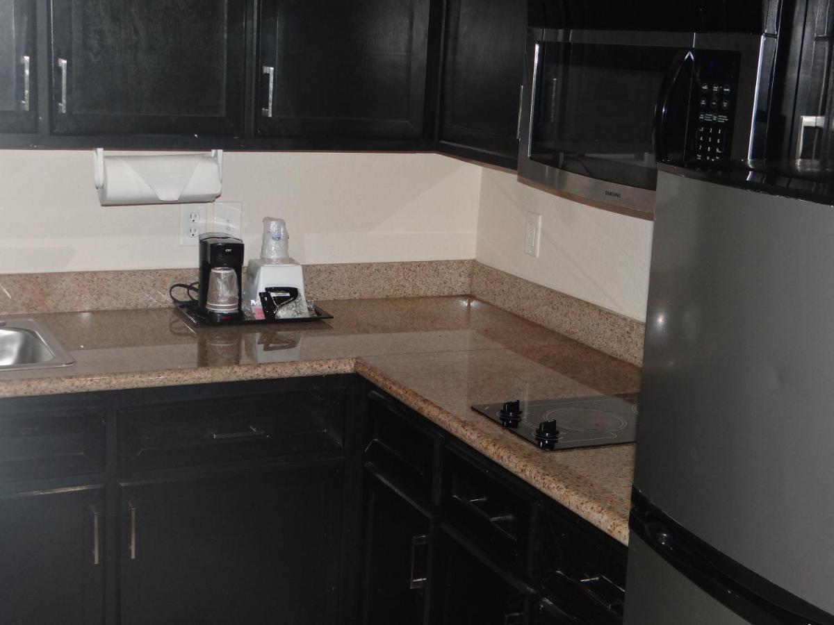 Regency Inn & Suites - Baytown Bagian luar foto