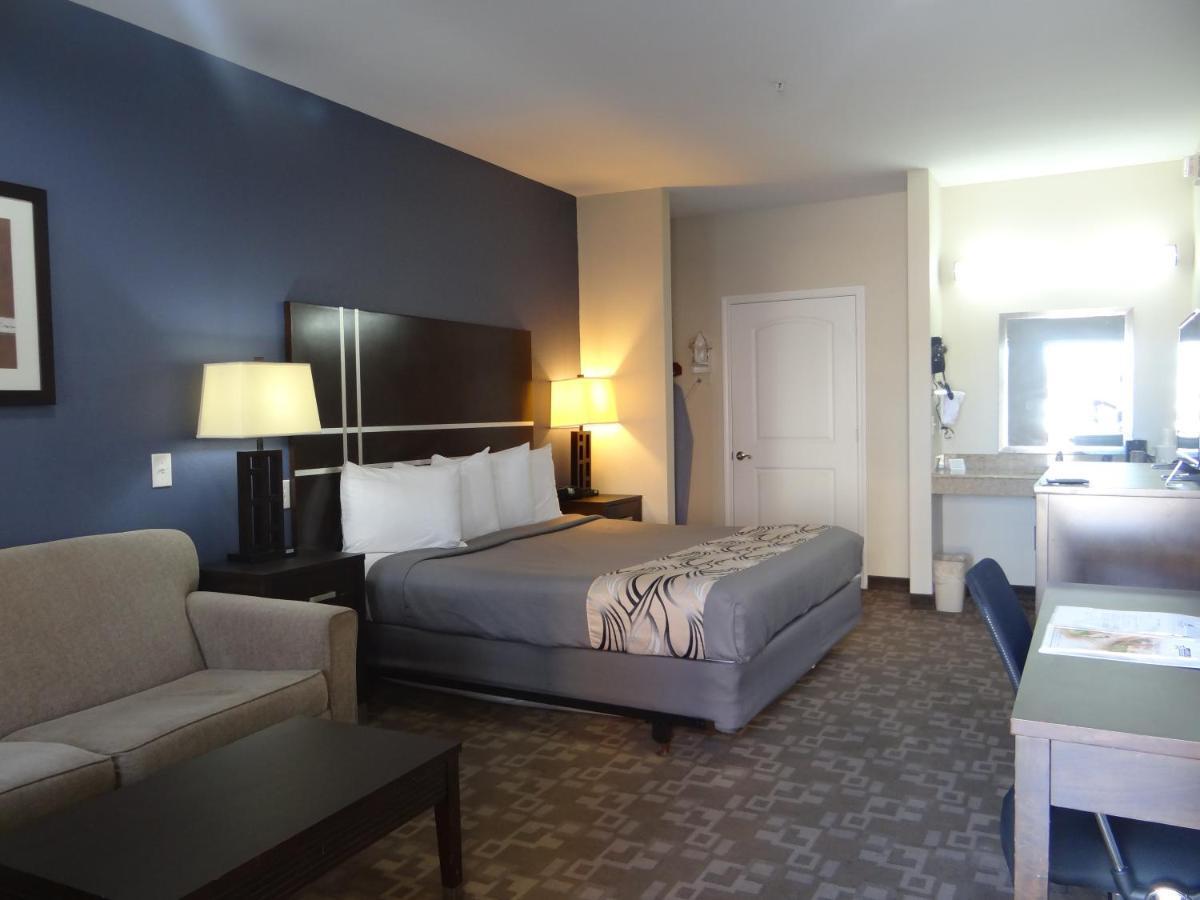 Regency Inn & Suites - Baytown Bagian luar foto