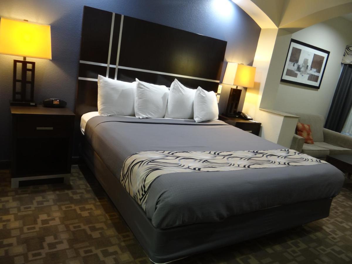 Regency Inn & Suites - Baytown Bagian luar foto